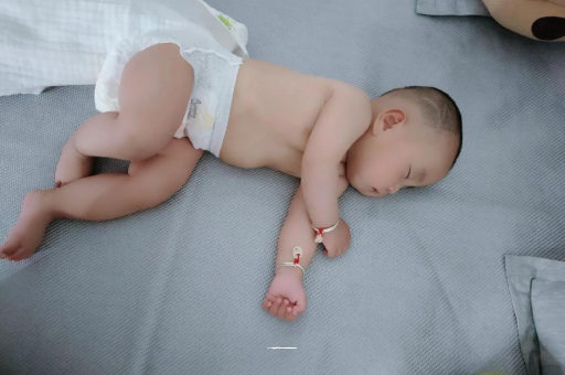 屯昌宝宝呼吸道感染发烧